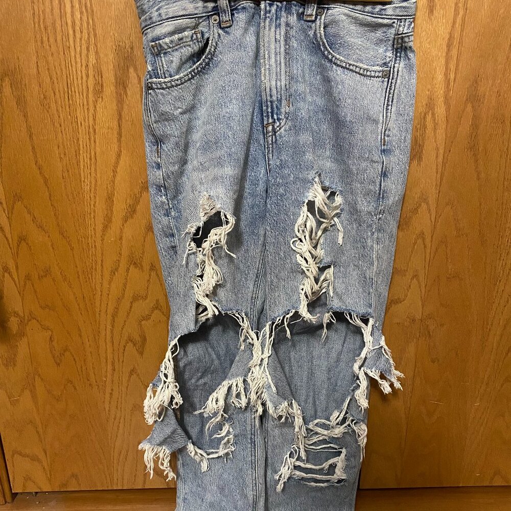 American Eagle ripped jeans